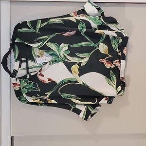 White House Black Market Dolman Sleeve Blouse Small